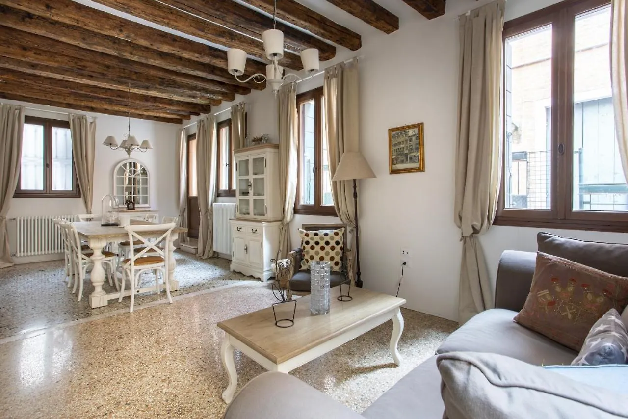 Romantic Rialto Apartment Venice Italy